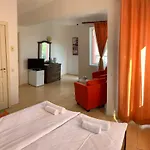Sunray Guest House, Private & With Lovely Sea View 3* Varna