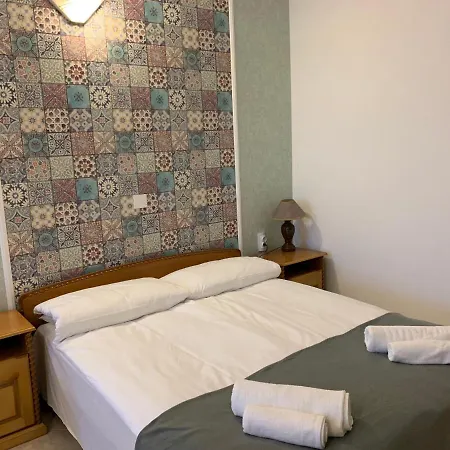 Sunray Guest House, Private & With Lovely Sea View בית הארחה וארנה