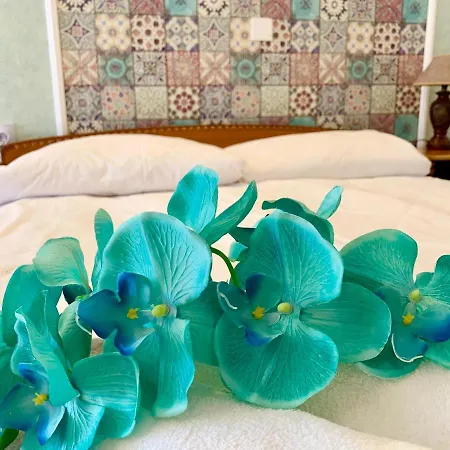 בית הארחה Sunray Guest House, Private & With Lovely Sea View 3*