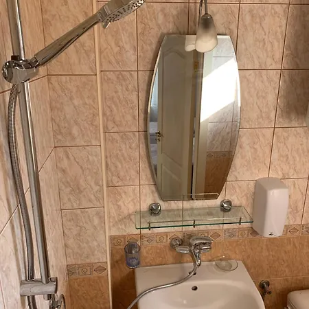 Sunray בית הארחה וארנה