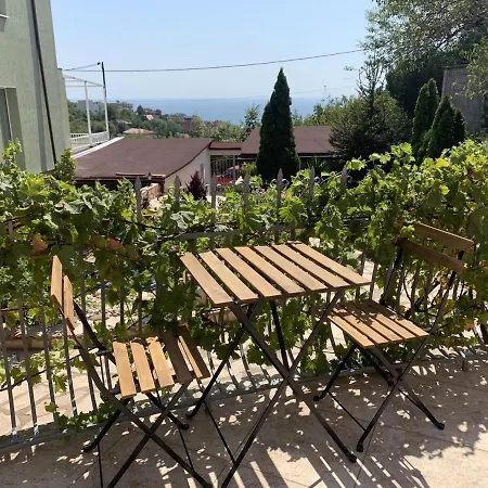 Sunray Guest House, Private & With Lovely Sea View וארנה