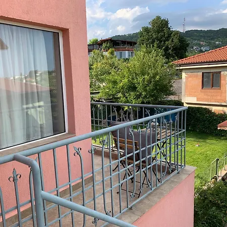 Sunray בית הארחה 3*