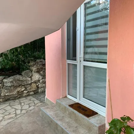 Penzion Sunray Guest House, Private & With Lovely Sea View