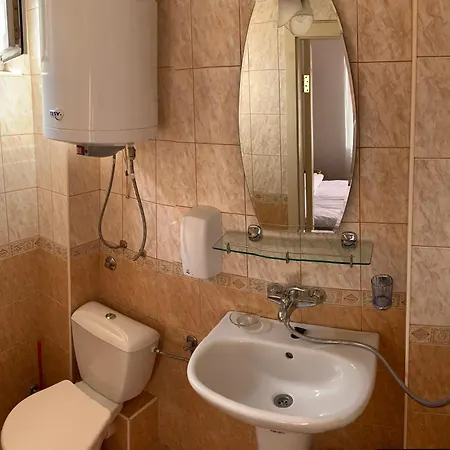 Sunray Guest House, Private & With Lovely Sea View 3* Varna