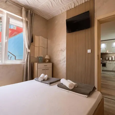 Sunray Guest House, Private & With Lovely Sea View Penzion 3*