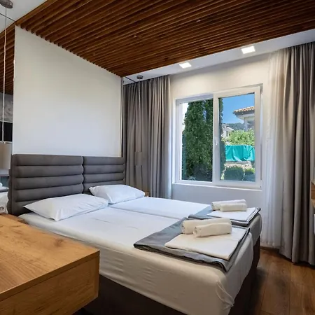 Sunray Guest House, Private & With Lovely Sea View 3* Varna