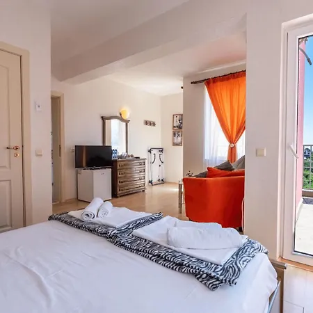 Sunray Guest House, Private & With Lovely Sea View Varna