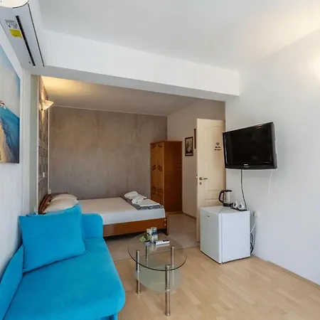 Sunray Guest House, Private & With Lovely Sea View Varna