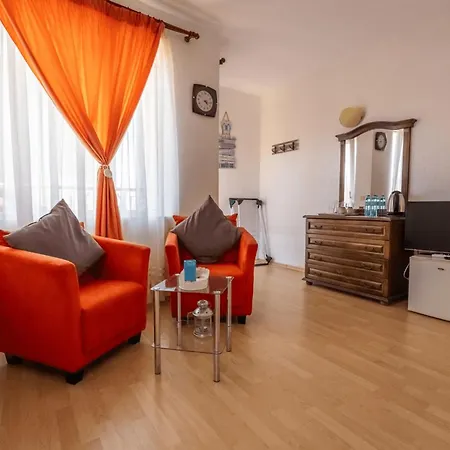 Sunray Guest House, Private & With Lovely Sea View Penzion Varna