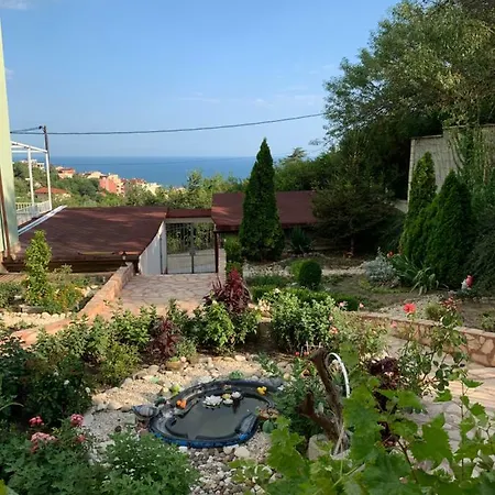 Sunray Guest House, Private & With Lovely Sea View Guest house